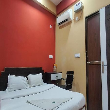 Hotel Kashi Varanasi Esterno foto