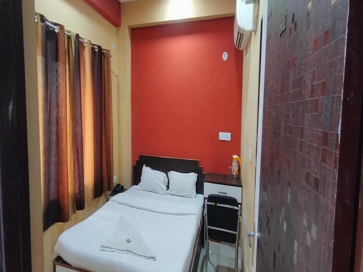 Hotel Kashi Varanasi Esterno foto